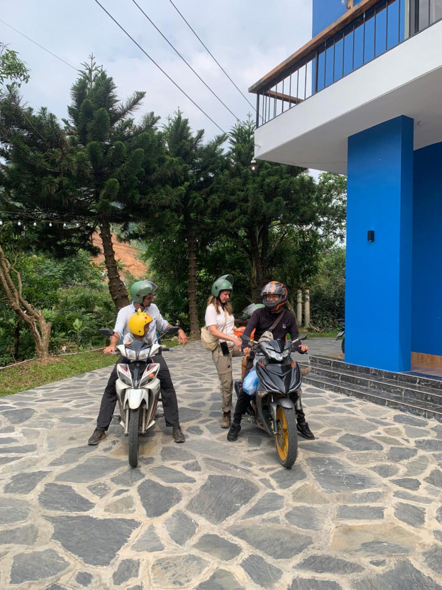 Felila Hostel & Tours Ha Giang Exterior photo